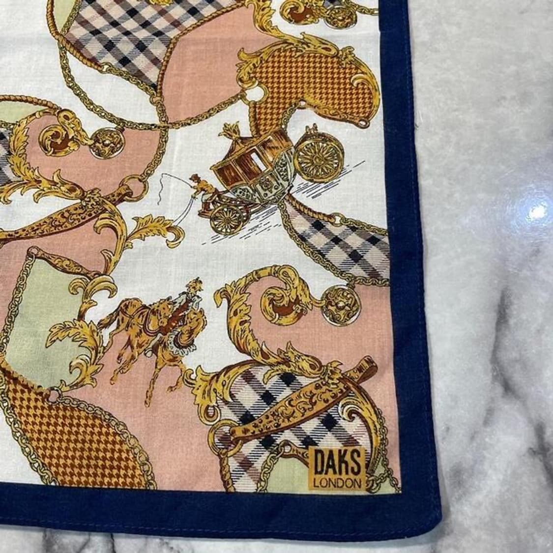 닥스 런던 스카프   상품이미지2