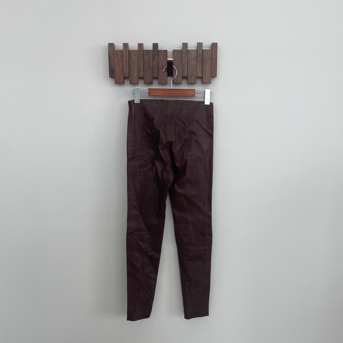 13fw 발렌시아가 레더 슬램 팬츠 상품이미지4