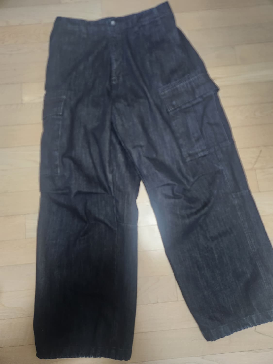 해칭룸 르세라핌 데님 카고팬츠 3 사이즈 팝니다 상품이미지1