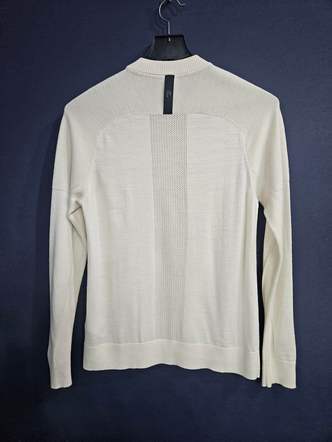 나이키 자수 화이트컬러 남성 100 울 양모 혼방 니트  상품이미지2