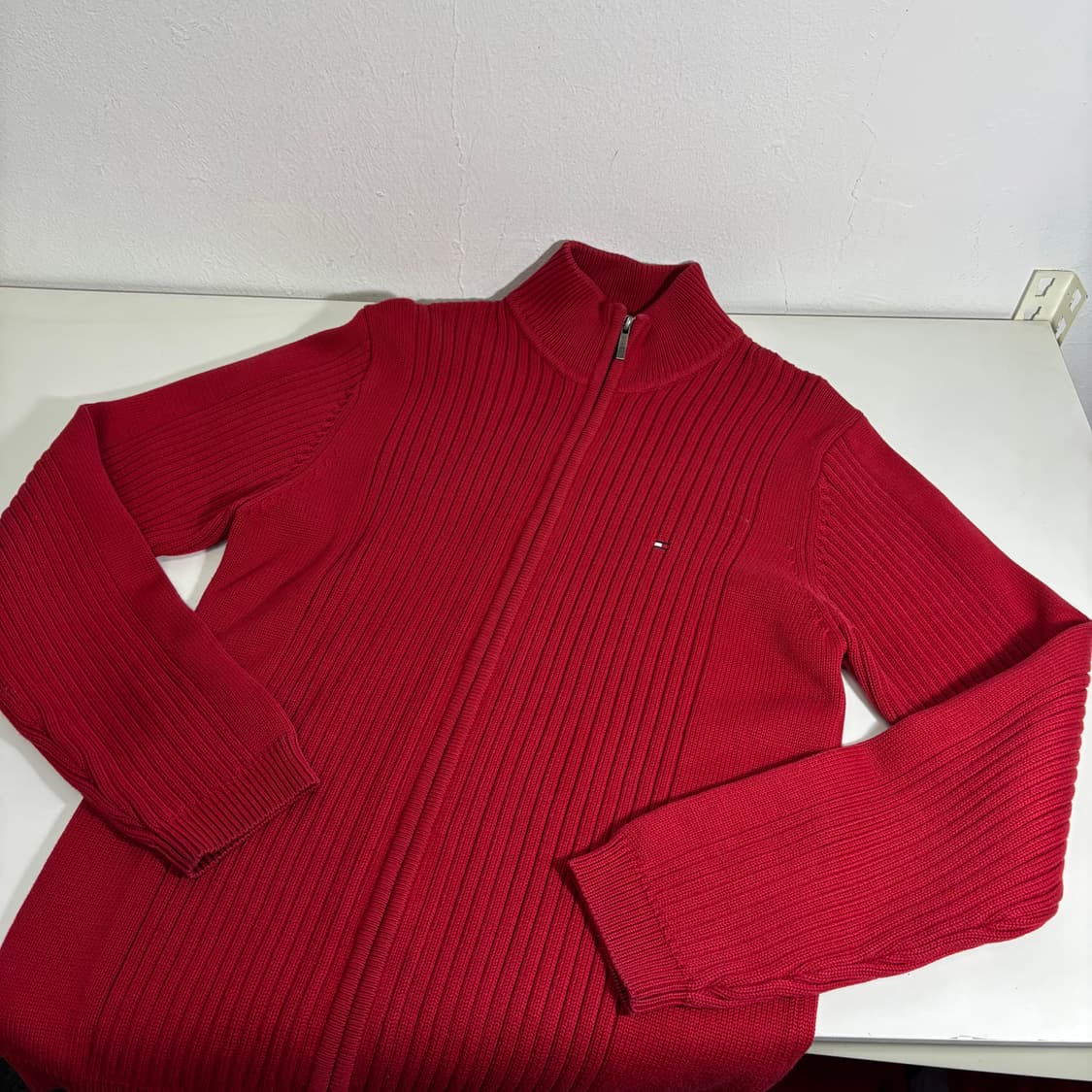 L 타미힐피거 레드 투웨이 니트집업 상품이미지1