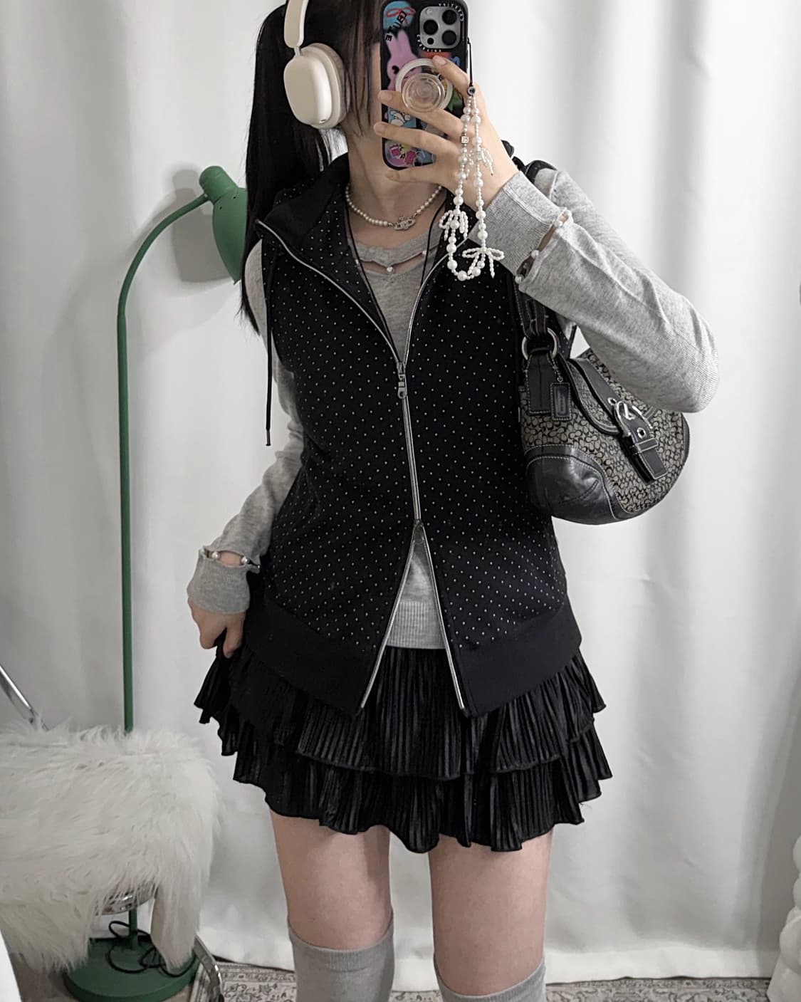 블랙 도트 패턴 투웨이 집업 후드 베스트 상품이미지1