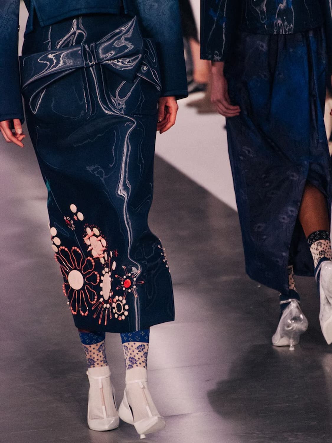 마르지엘라 컬렉션 소장용 실크 페인팅 스커트 상품이미지1