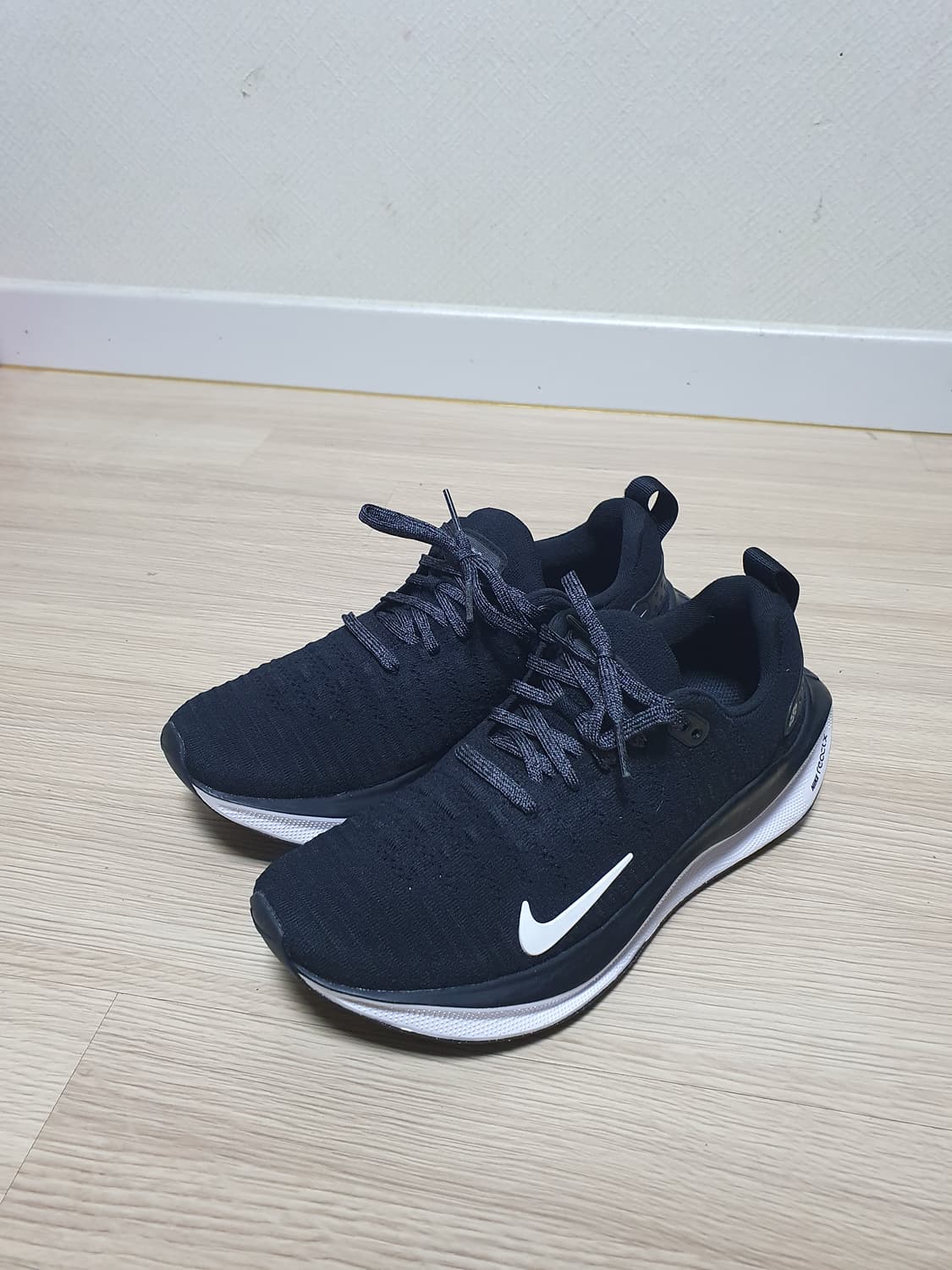 나이키 인피니티 런 4 러닝화 255 상품이미지4