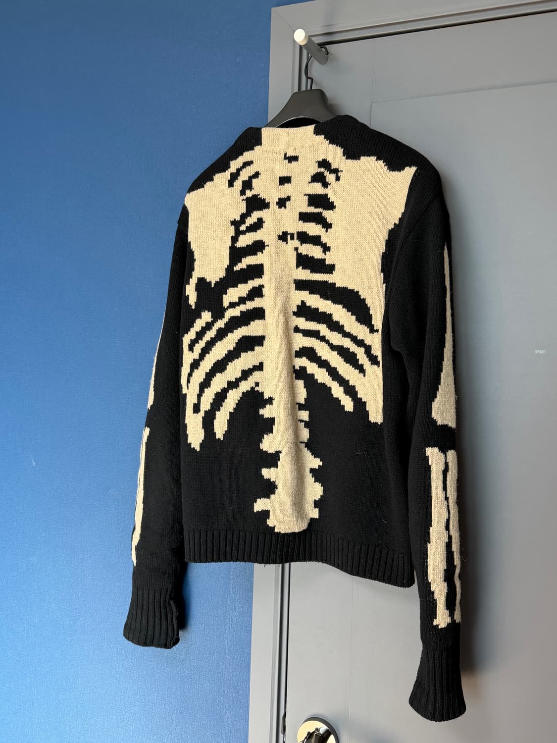 캐피탈 본 니트 가디건 블랙 (3) 상품이미지1