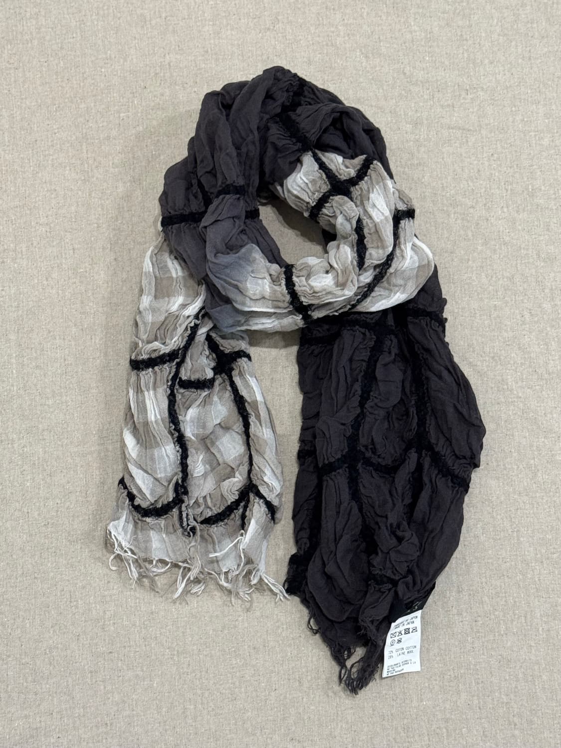 요지야마모토 셔링 네트 머플러 상품이미지1