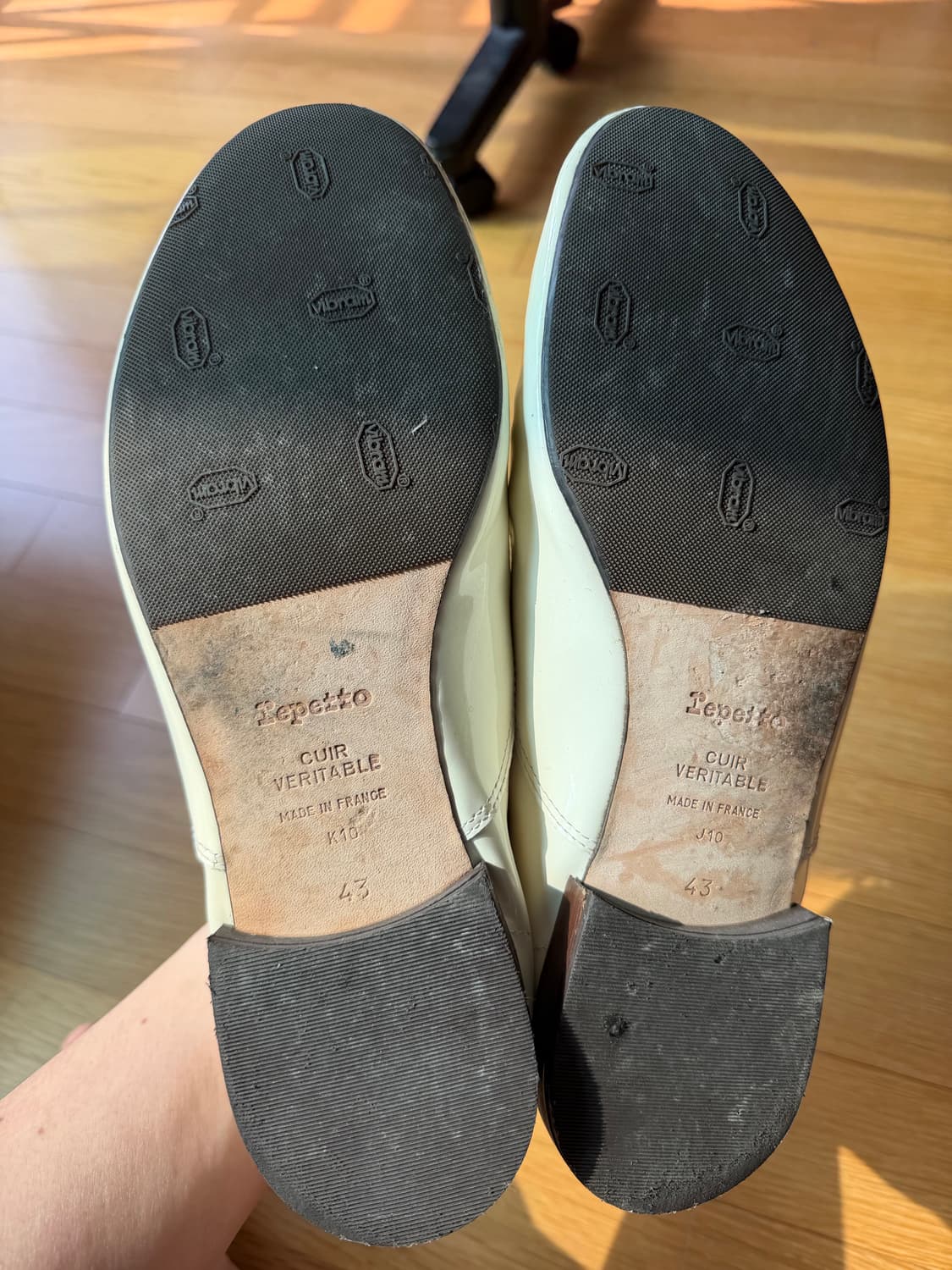 레페토 지지 옴므 에나멜 화이트 상품이미지4