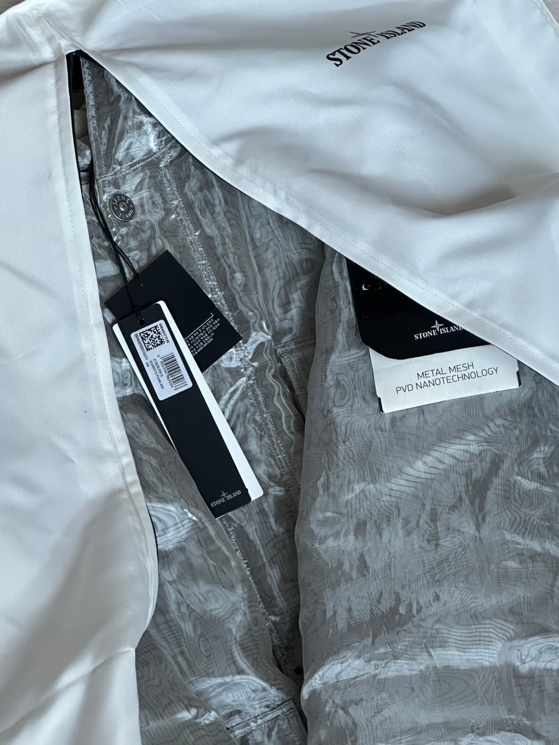 스톤아일랜드 메탈 메쉬 PVD 나노패딩 XL(105-110) 새상품 상품이미지6