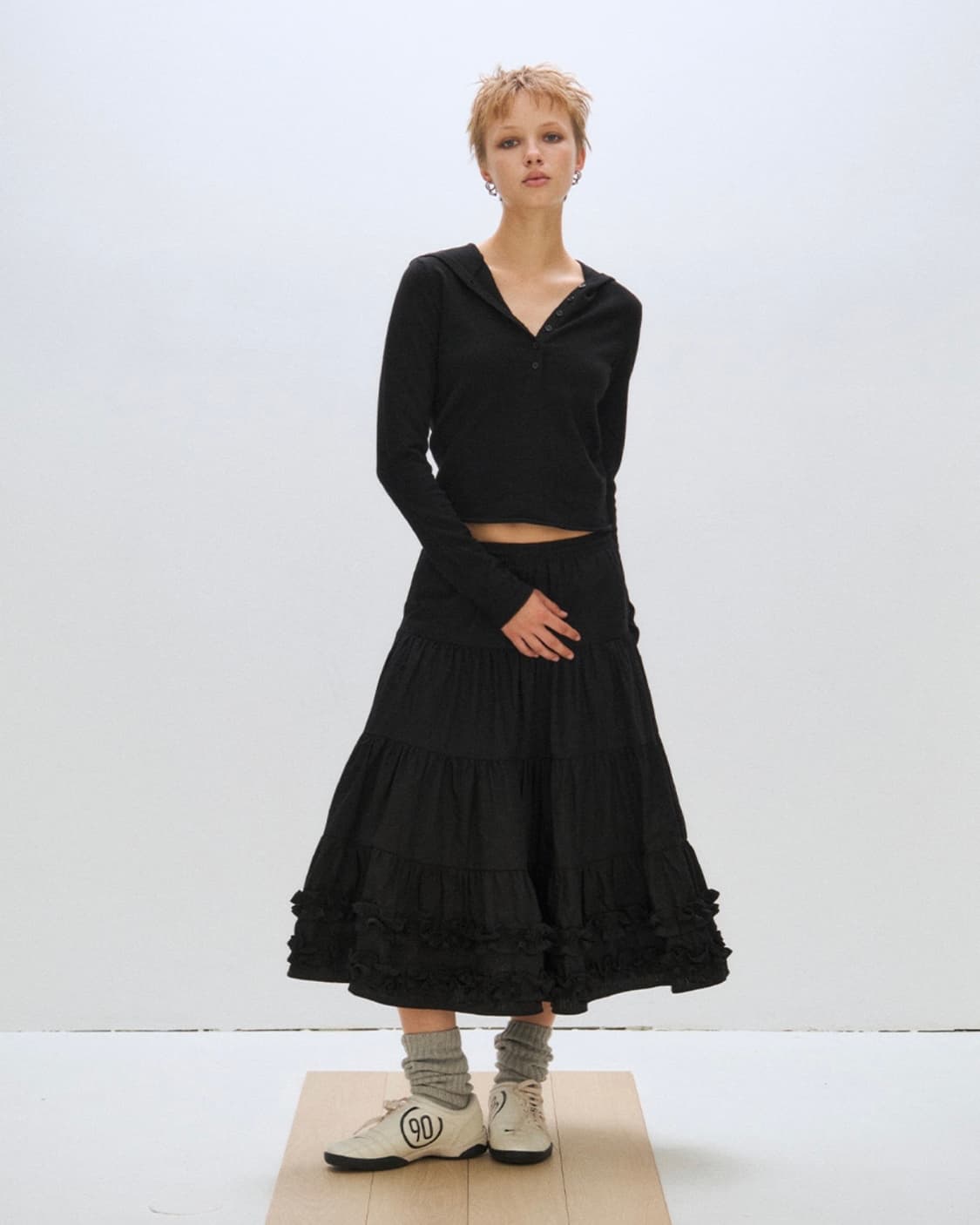MIDDLE FRILL SKIRT, BLACK 상품이미지2