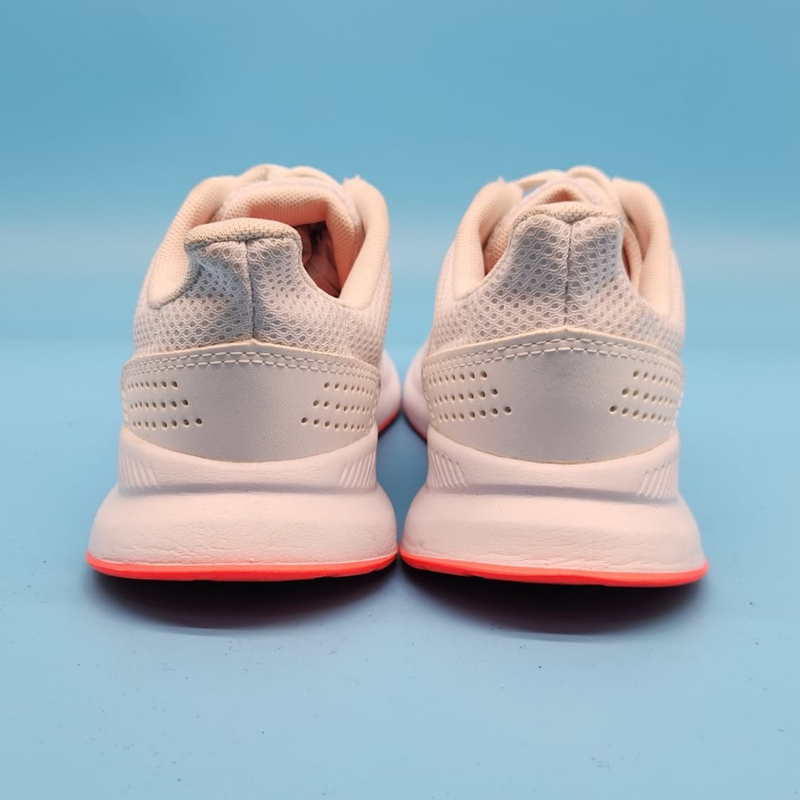 ooo 아디다스 런팔콘 여성런닝화 230 상품이미지3