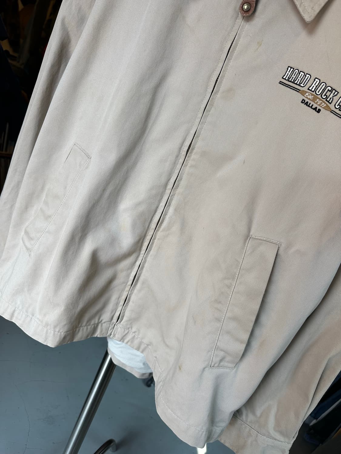 90-00s 하드락카페 자수 워크자켓 상품이미지5