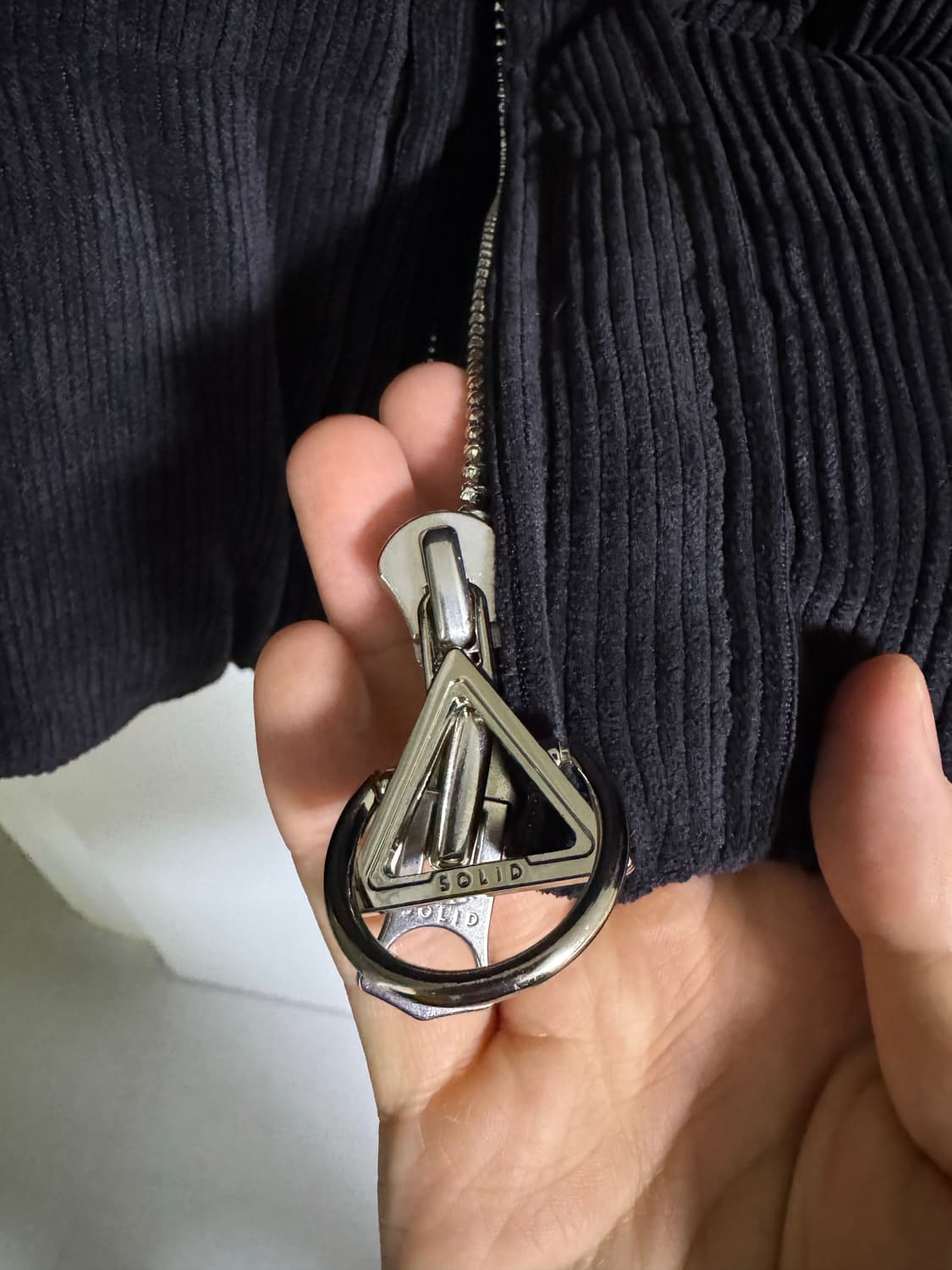 <52> 솔리드옴므 23FW 코듀로이 구스 다운 블랙 상품이미지5