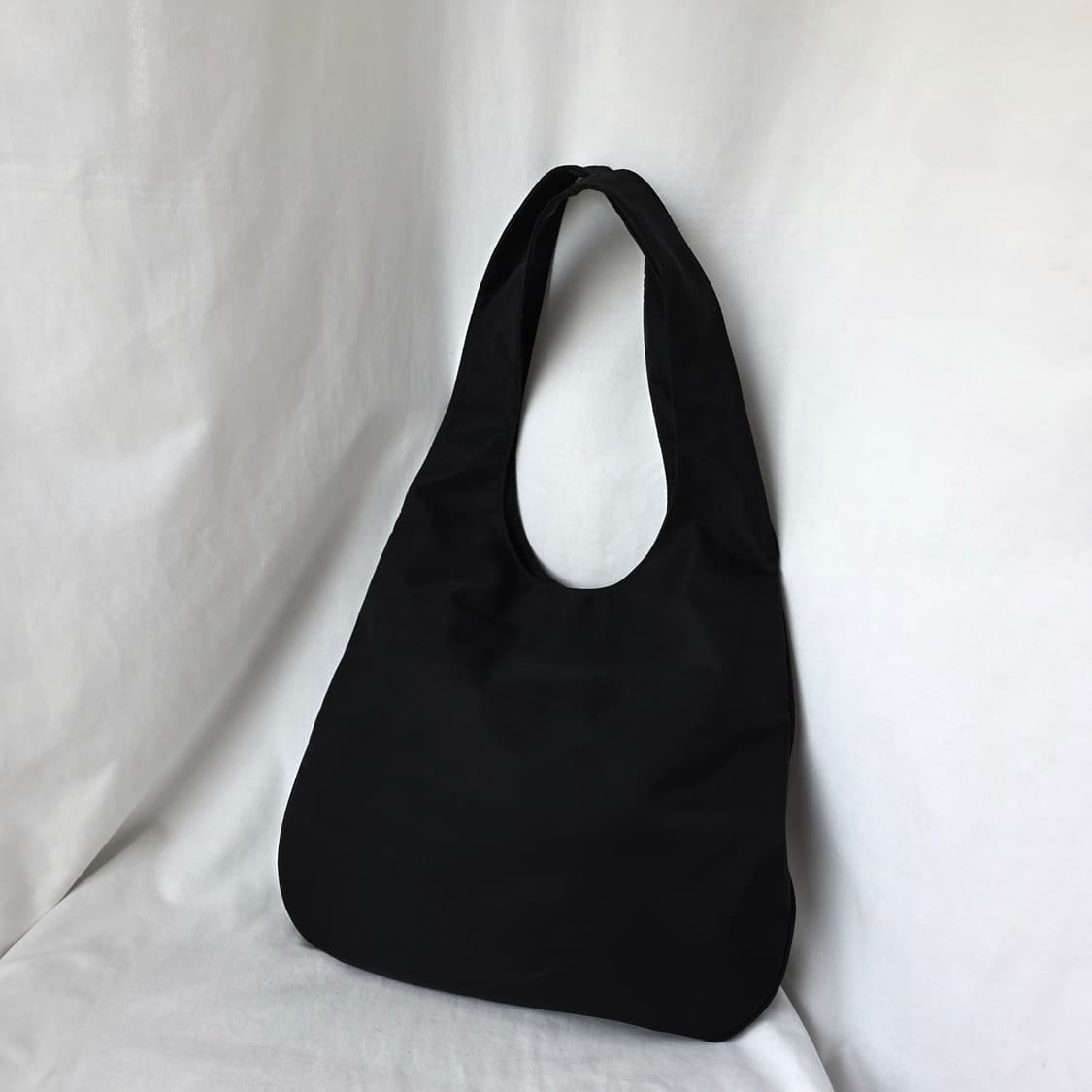 [정품 FENDI] 펜디 FF로고 나일론 여성 숄더백 호보백 상품이미지3