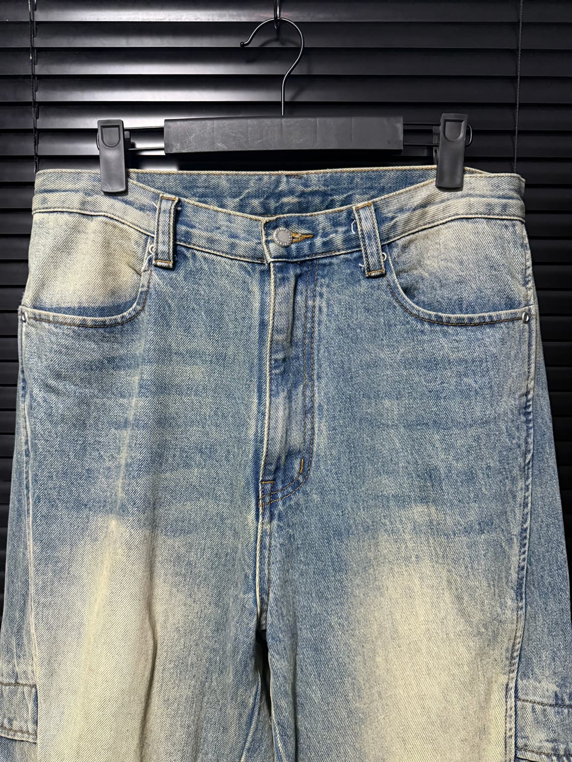 인템포무드 샌드 워싱 데님 바이커 워크 팬츠 커브드 와이드 절개 벌룬 L 상품이미지3