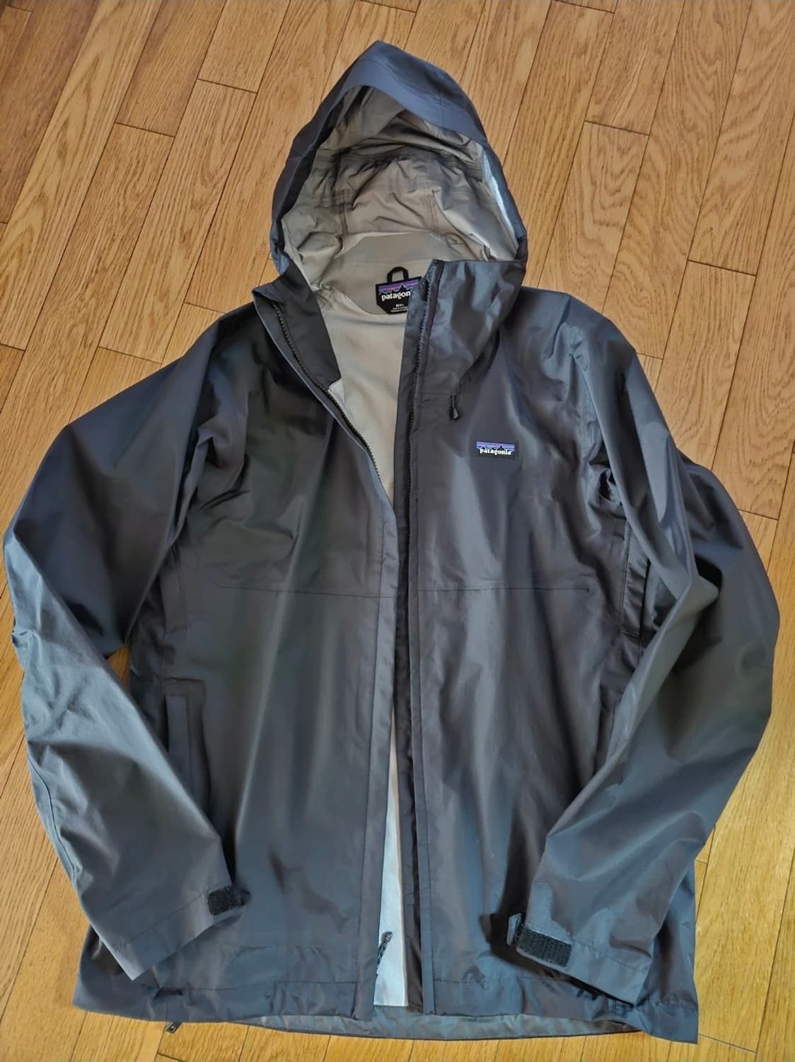 파타고니아 블랙 토렌쉘  m 민트급 컨디션 3l 바람막이 레인자켓 등산  상품이미지1