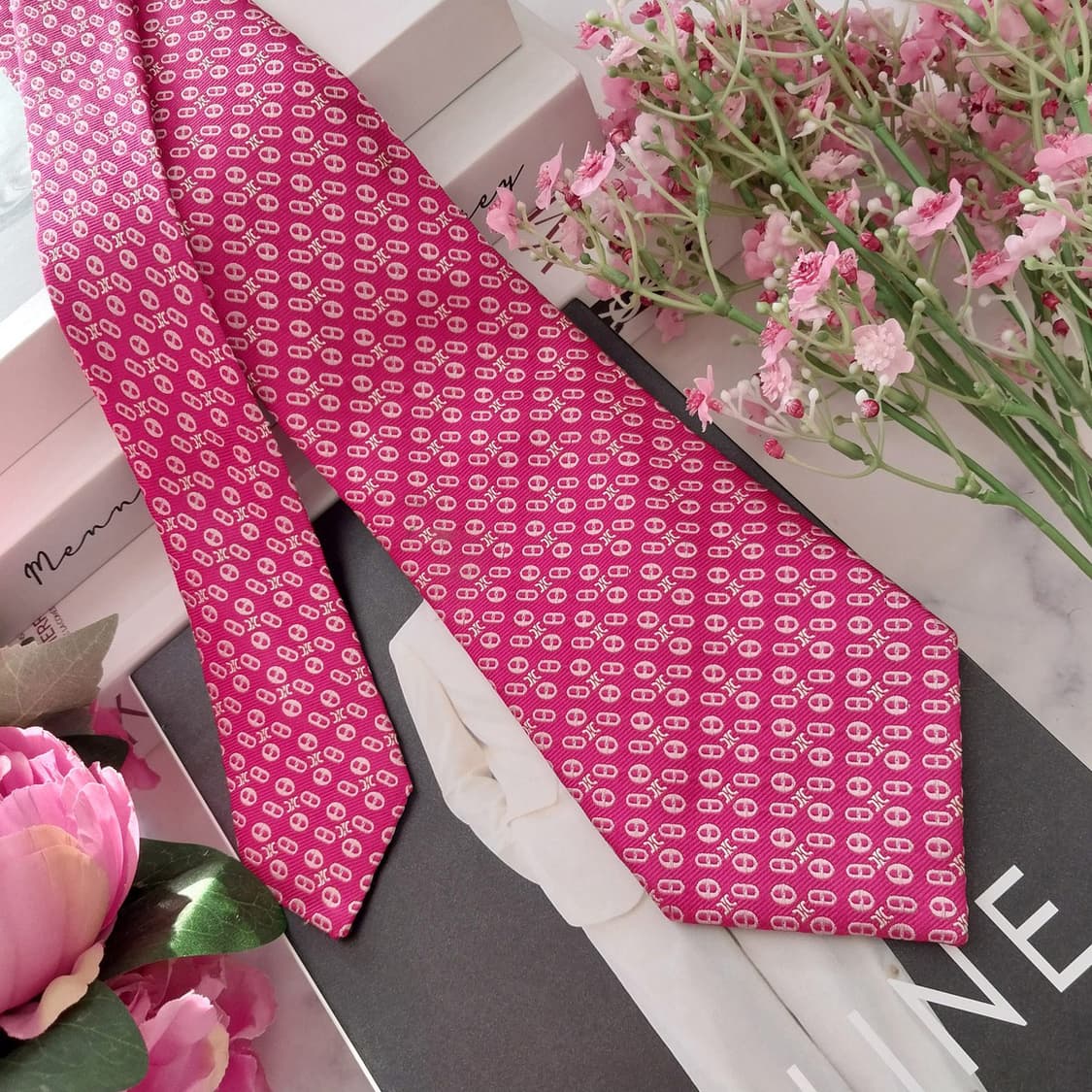 셀린느 실크 진핑크 트리오페 패턴 넥타이 9.5cm A+등급 K1393
 상품이미지2