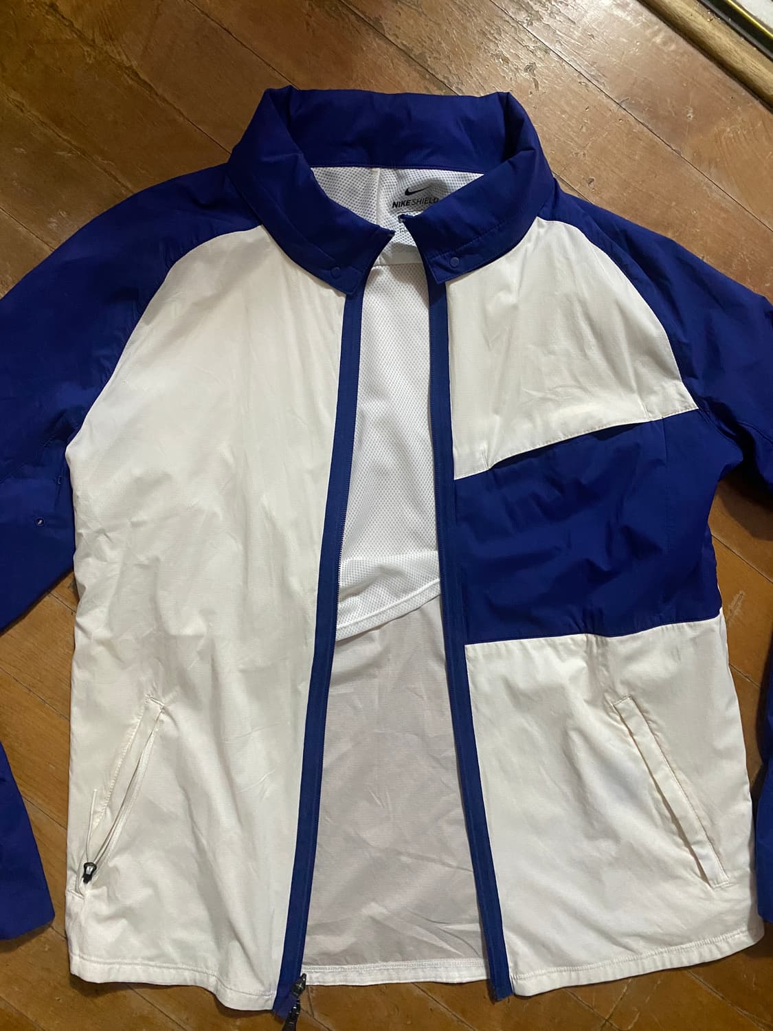 나이키 쉴드 퍼펙트 바람막이 L 상품이미지1