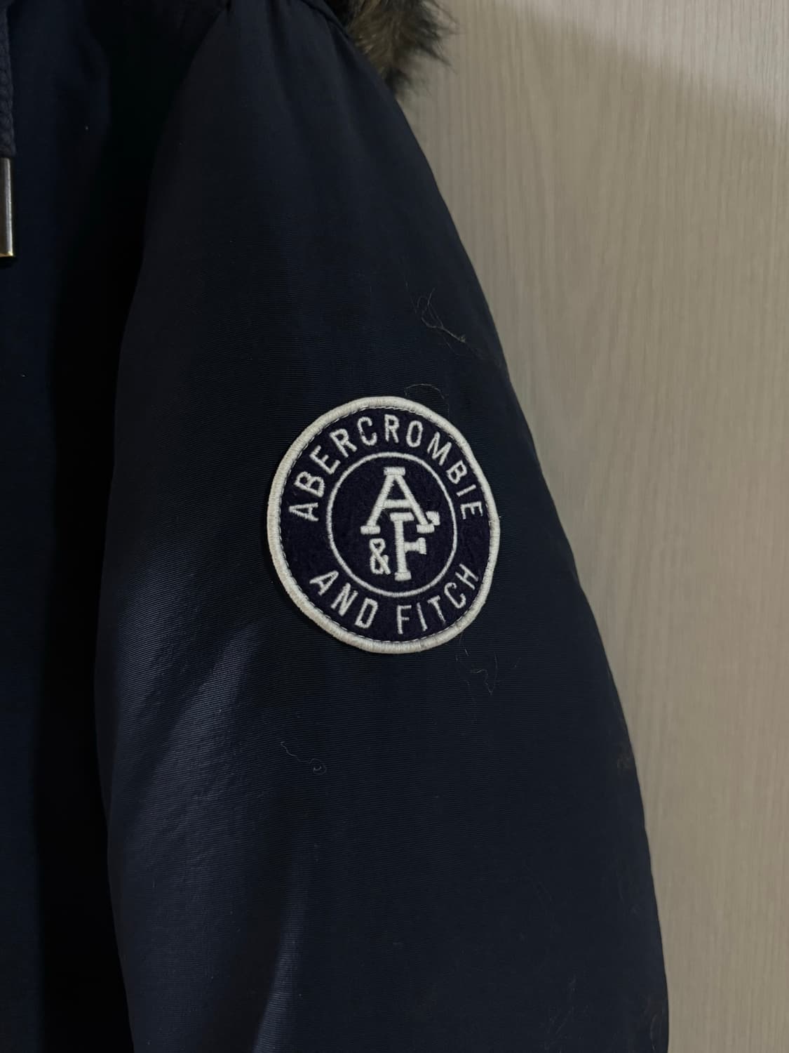 아베크롬비 라쿤 패딩(M) 실 사이즈 100 상품이미지2