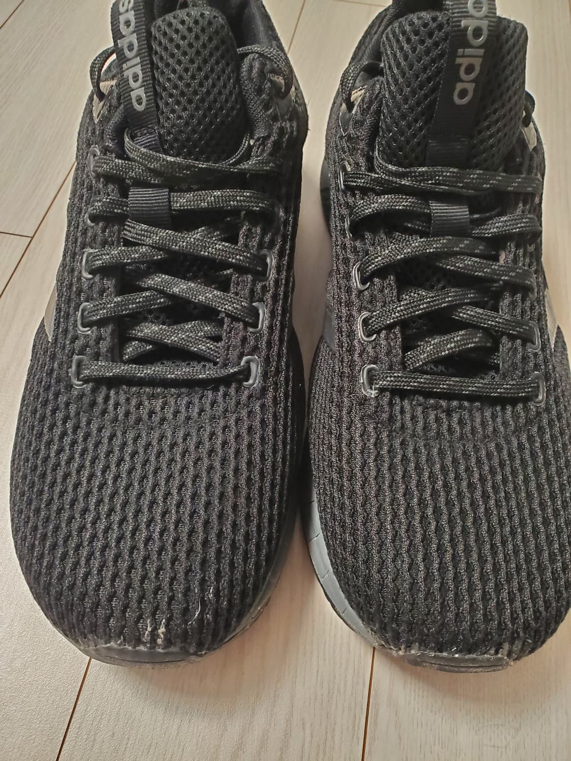 아디다스 운동화 퀘스타 라이드 EE8374 러닝화 사이즈265

러닝화/ 상품이미지2