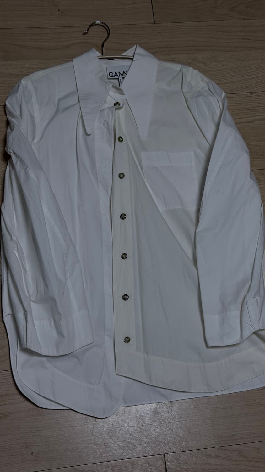GANNI 가니 와이드 카라 화이트 셔츠 상품이미지3