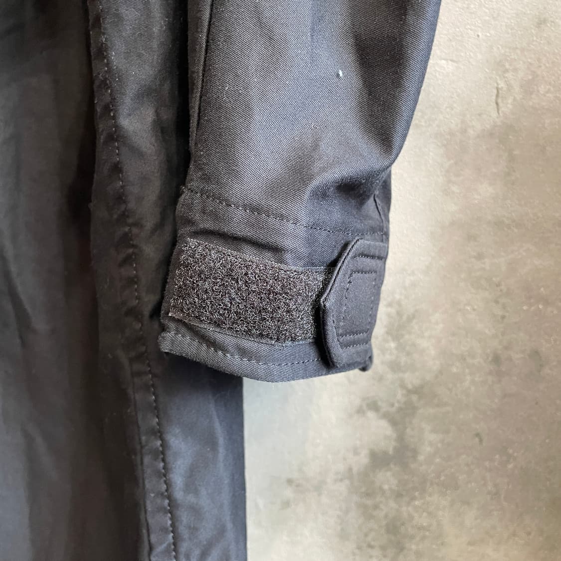 어태치먼트 하이넥 새틴 밀리터리 자켓 상품이미지8