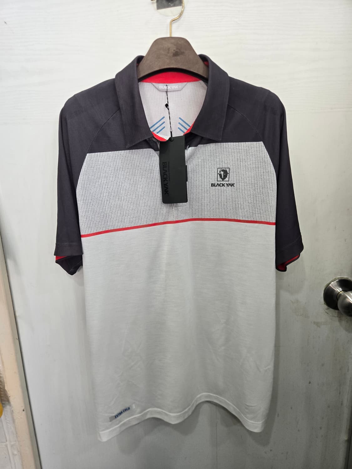 105,XL,새상품)) BLACK YAK 블랙야크 카라 반팔티셔츠! 상품이미지1