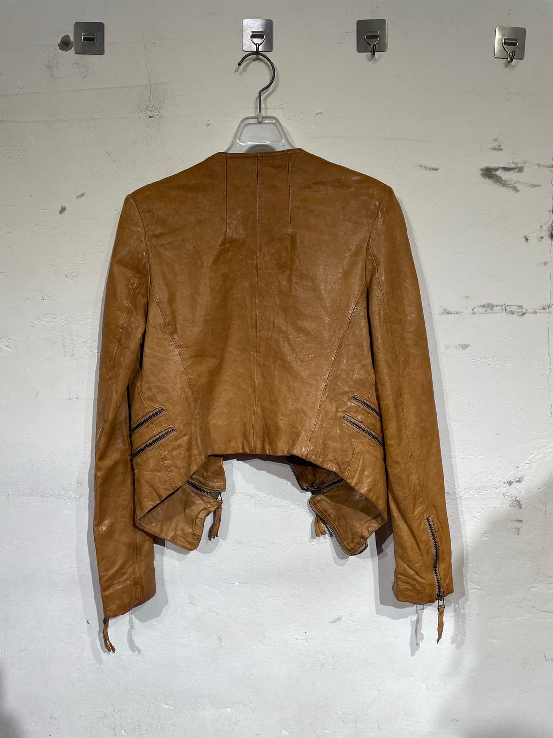 일본빈티지 양가죽 지퍼 디테일 펑크 크롭 레더 자켓  M 상품이미지8