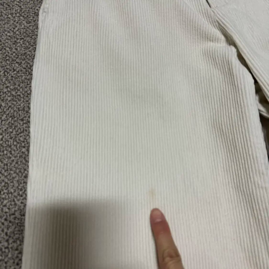 28 무신사스탠다드 코듀로이 바지 상품이미지3