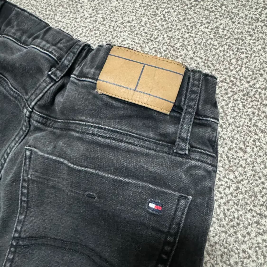 164 타미힐피거 흑청바지 여성 상품이미지3