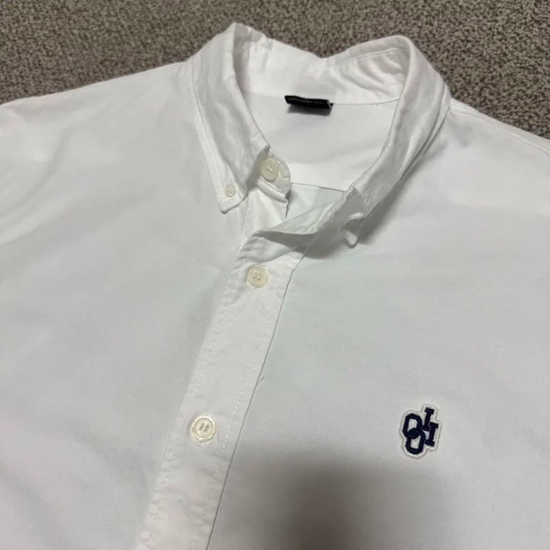 L 오아이오아이 화이트 셔츠 상품이미지2