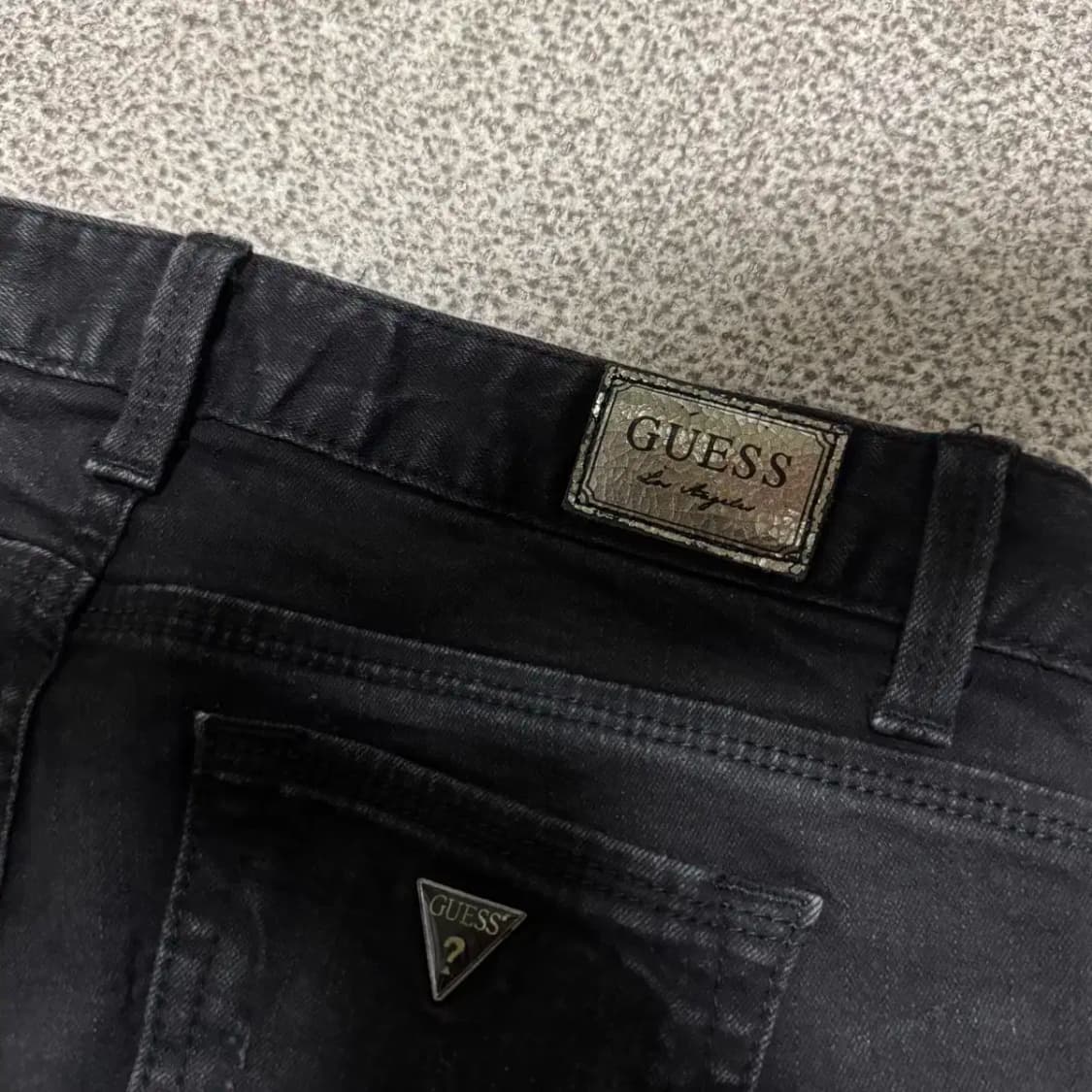 27 게스 흑청바지 여성 상품이미지3