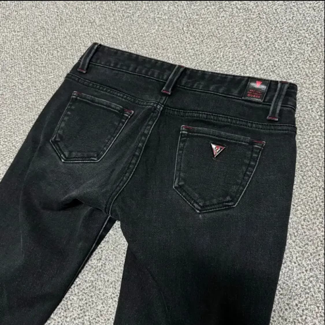 26 게스 블랙 청바지 여성 상품이미지2