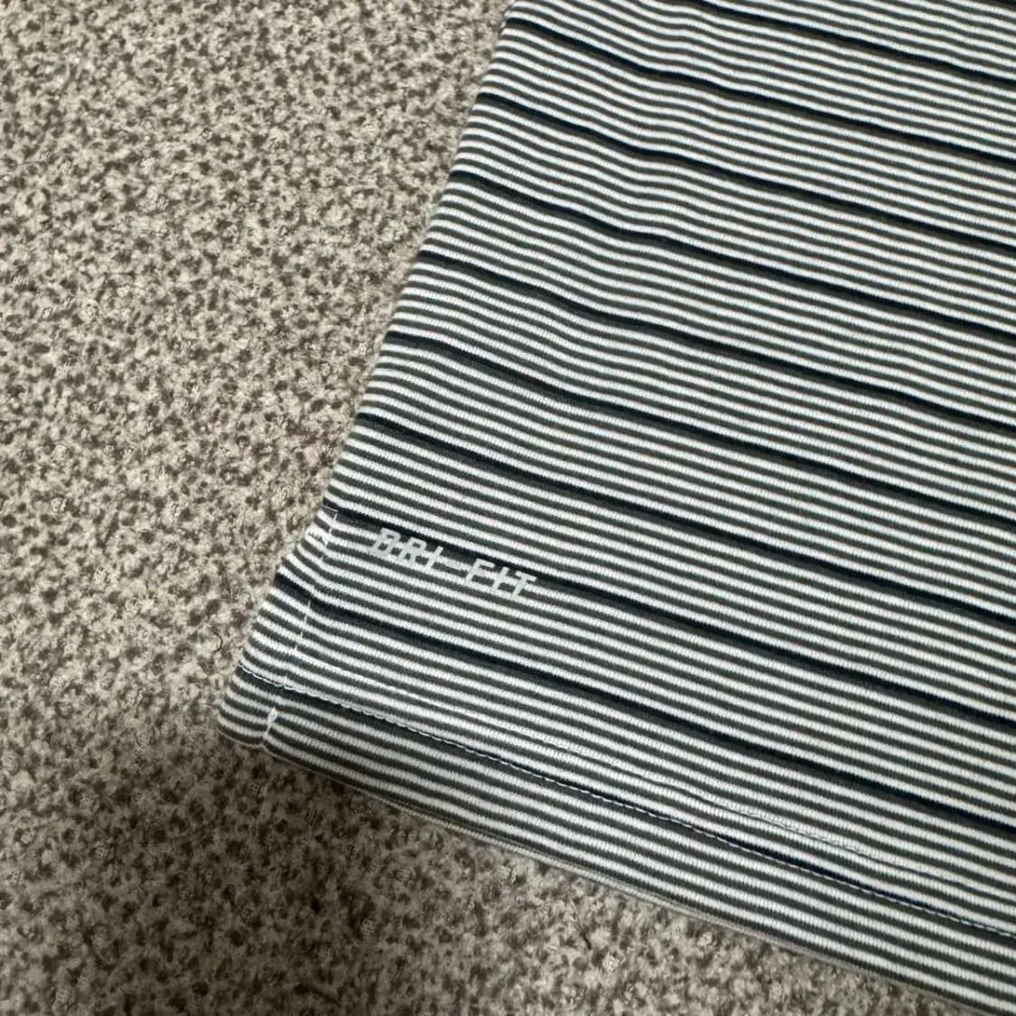 L 나이키 드라이핏 스트라이프 반팔 카라티 상품이미지2