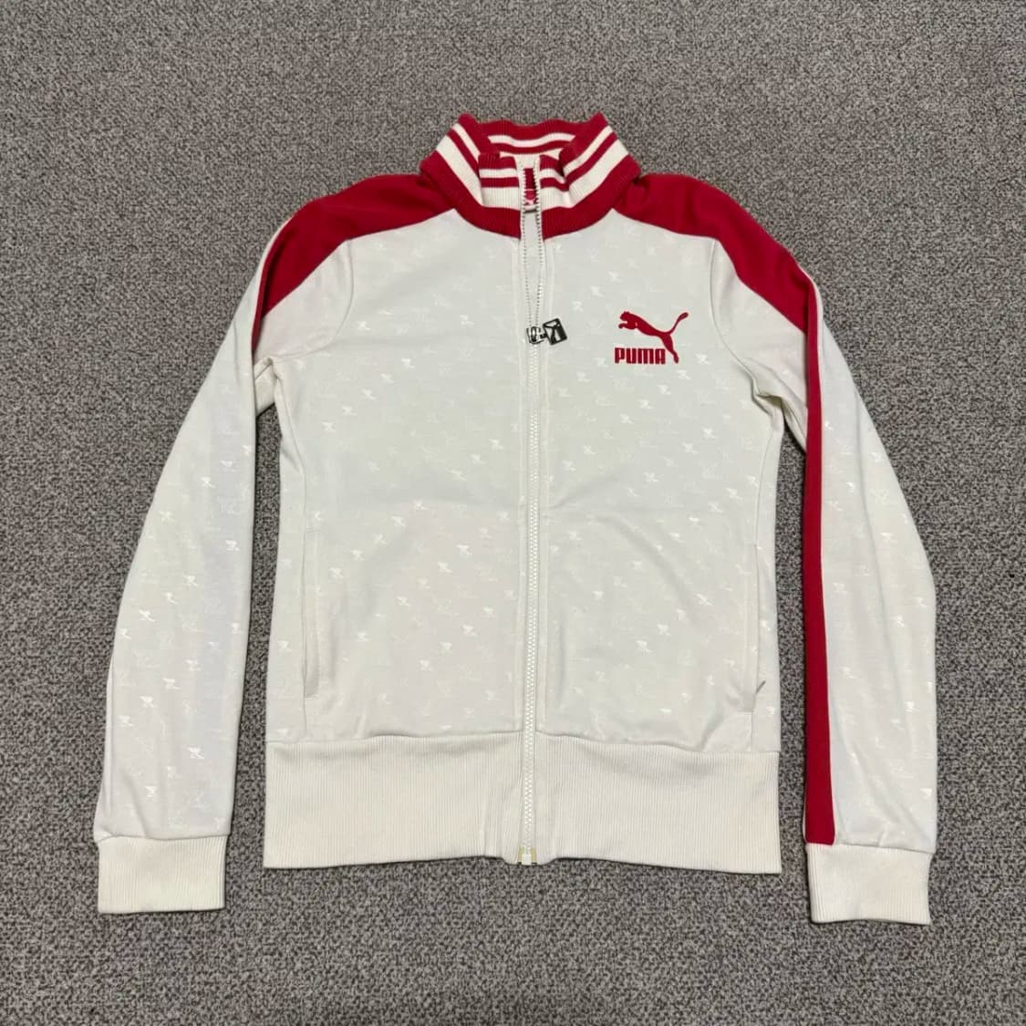 M 푸마 화이트/레드 트랙 자켓 상품이미지1