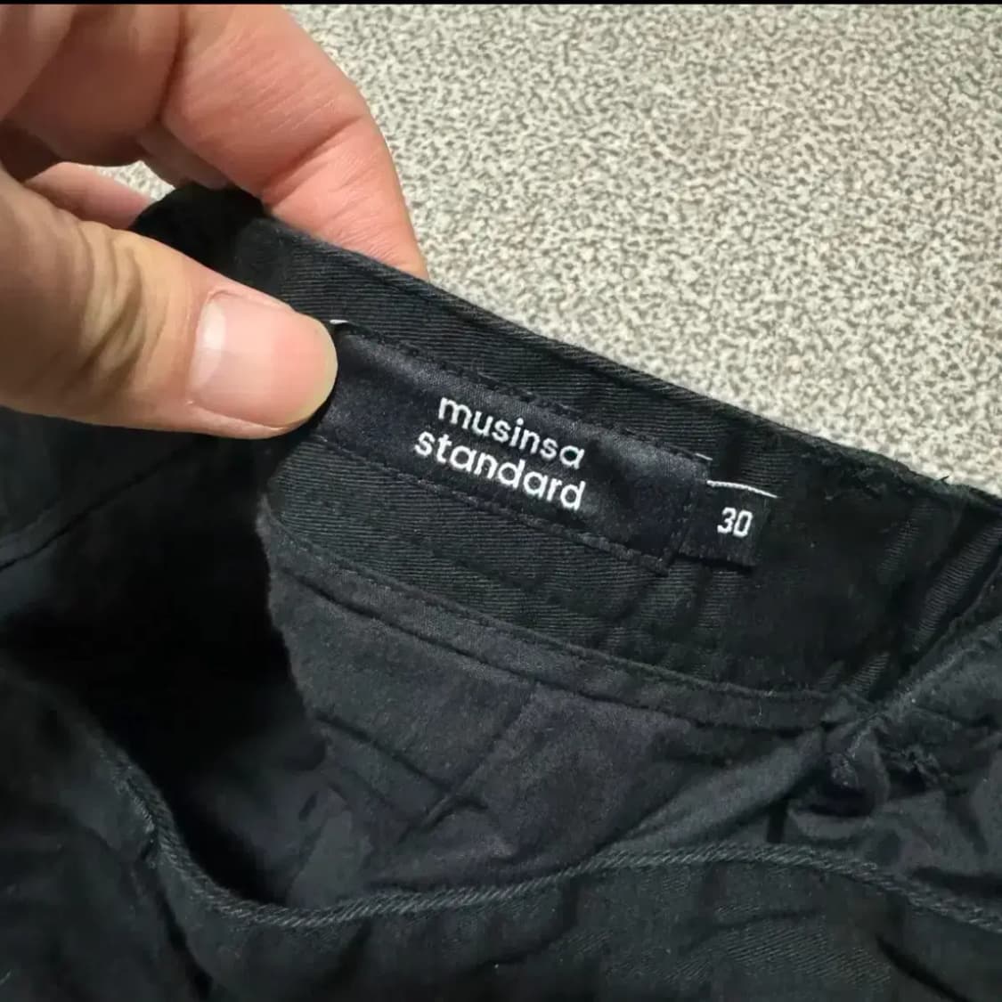 30 무신사스탠다드 블랙 면바지 상품이미지3