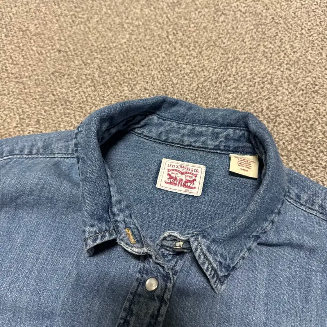 M 리바이스 데님 셔츠 여성 상품이미지3