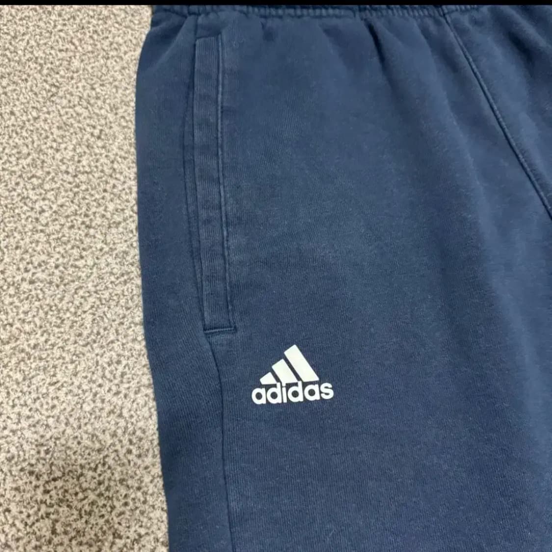 105 아디다스 에센셜 반바지 상품이미지2