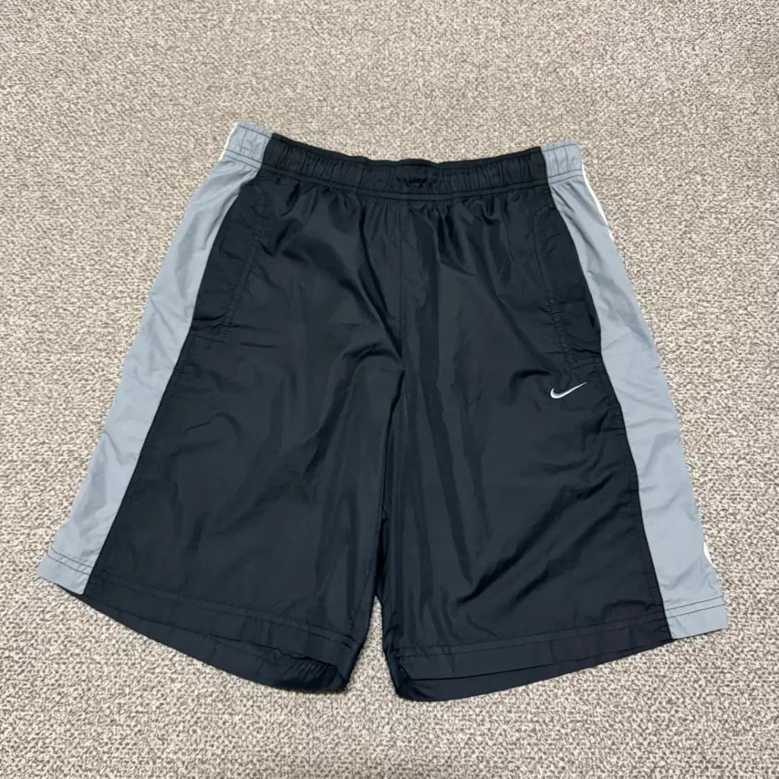 L 나이키 반바지 상품이미지1