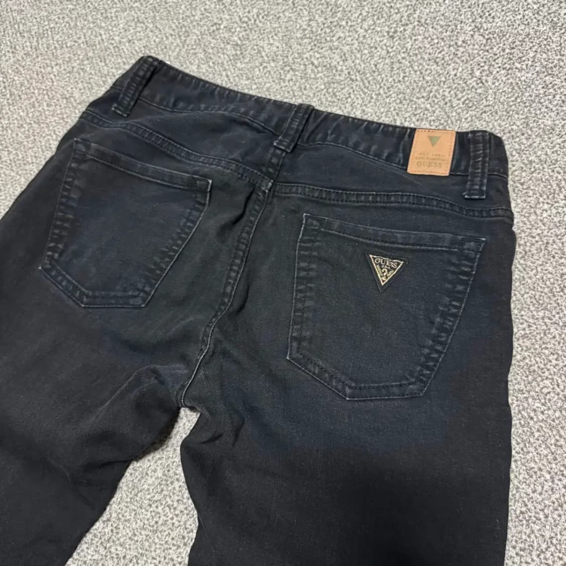 29 게스 흑청바지 여성 상품이미지2