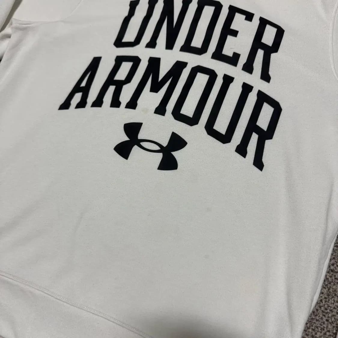 L 언더아머 맨투맨 상품이미지3