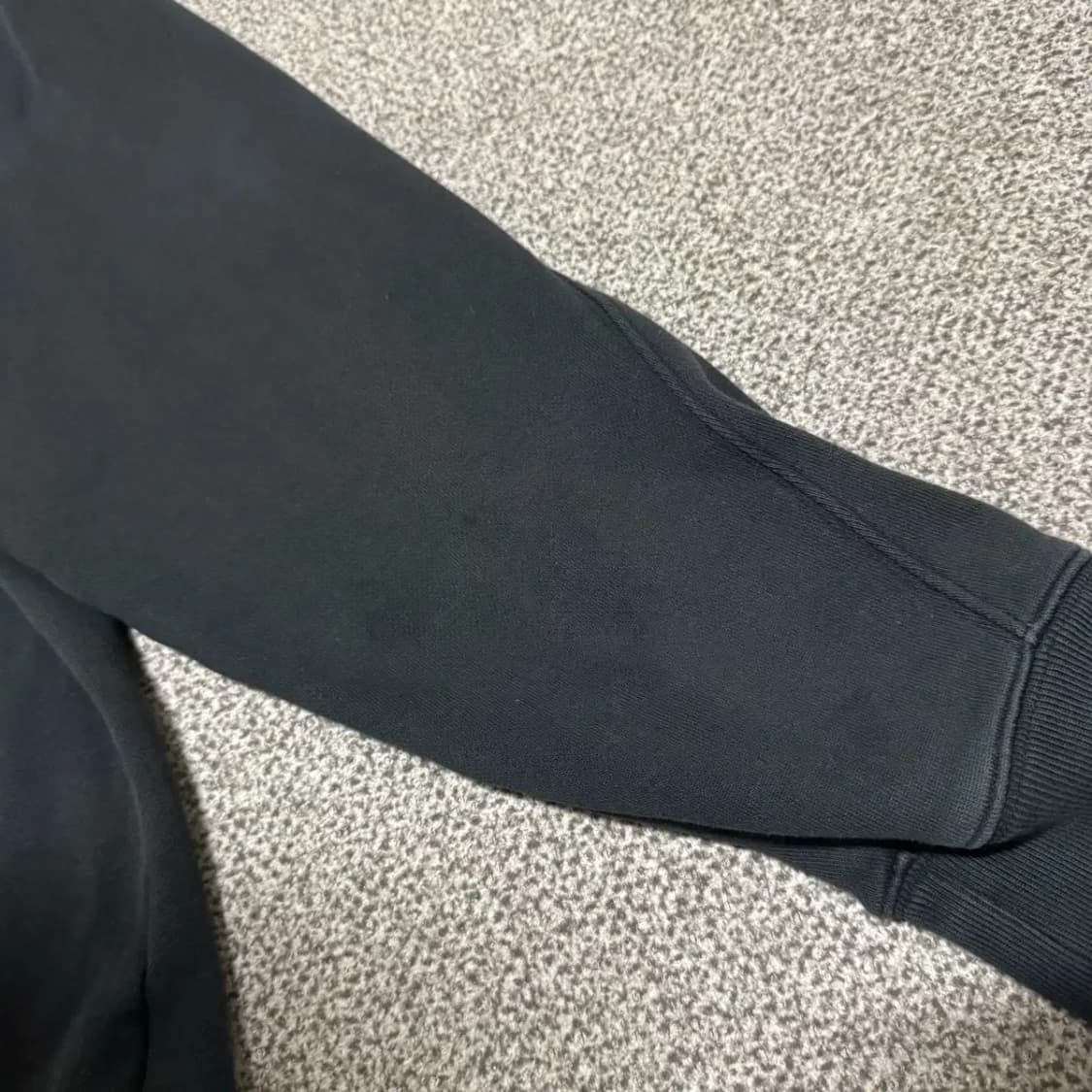 L 아디다스 블랙 맨투맨 티셔츠 상품이미지4