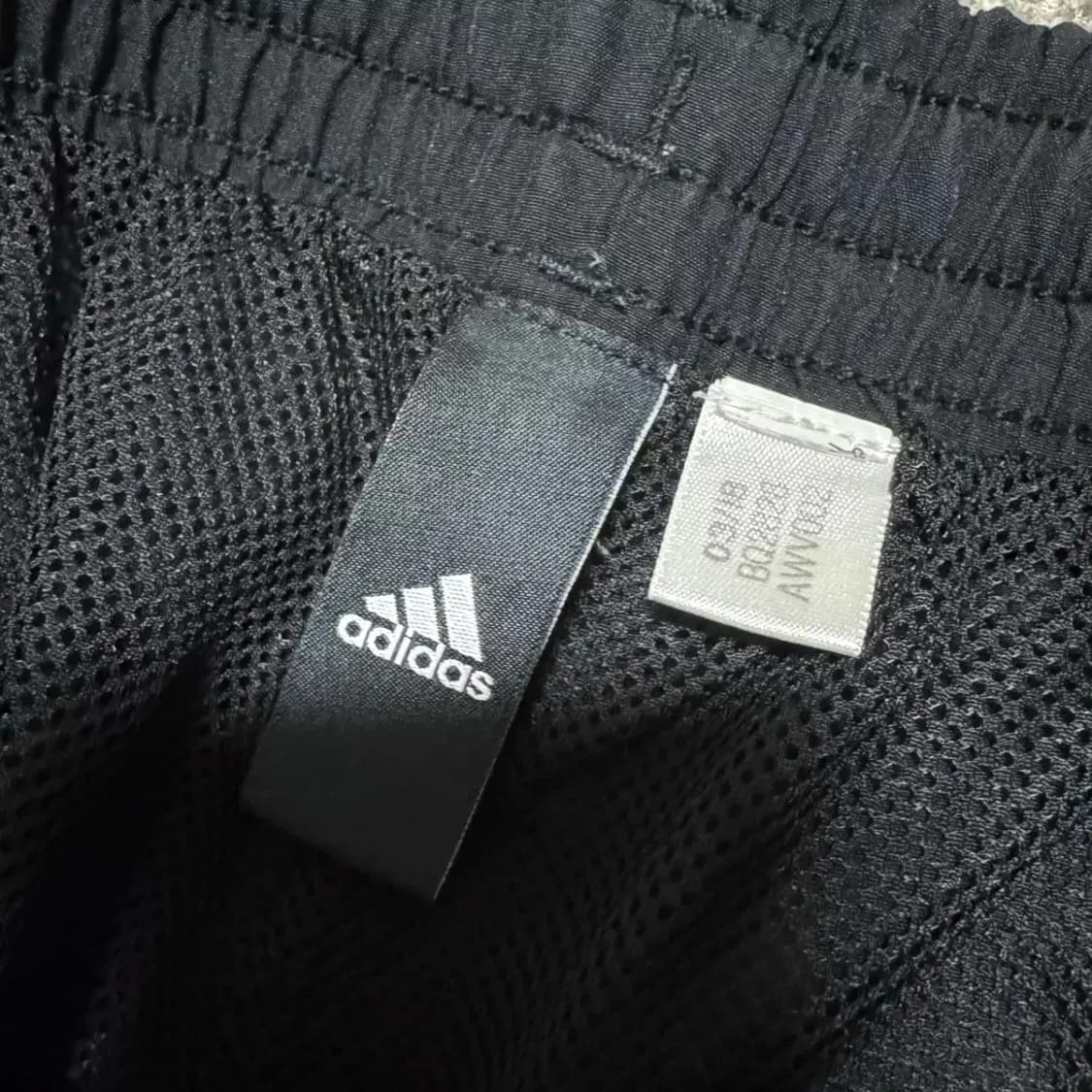 26 아디다스 3선 반바지 블랙 상품이미지4