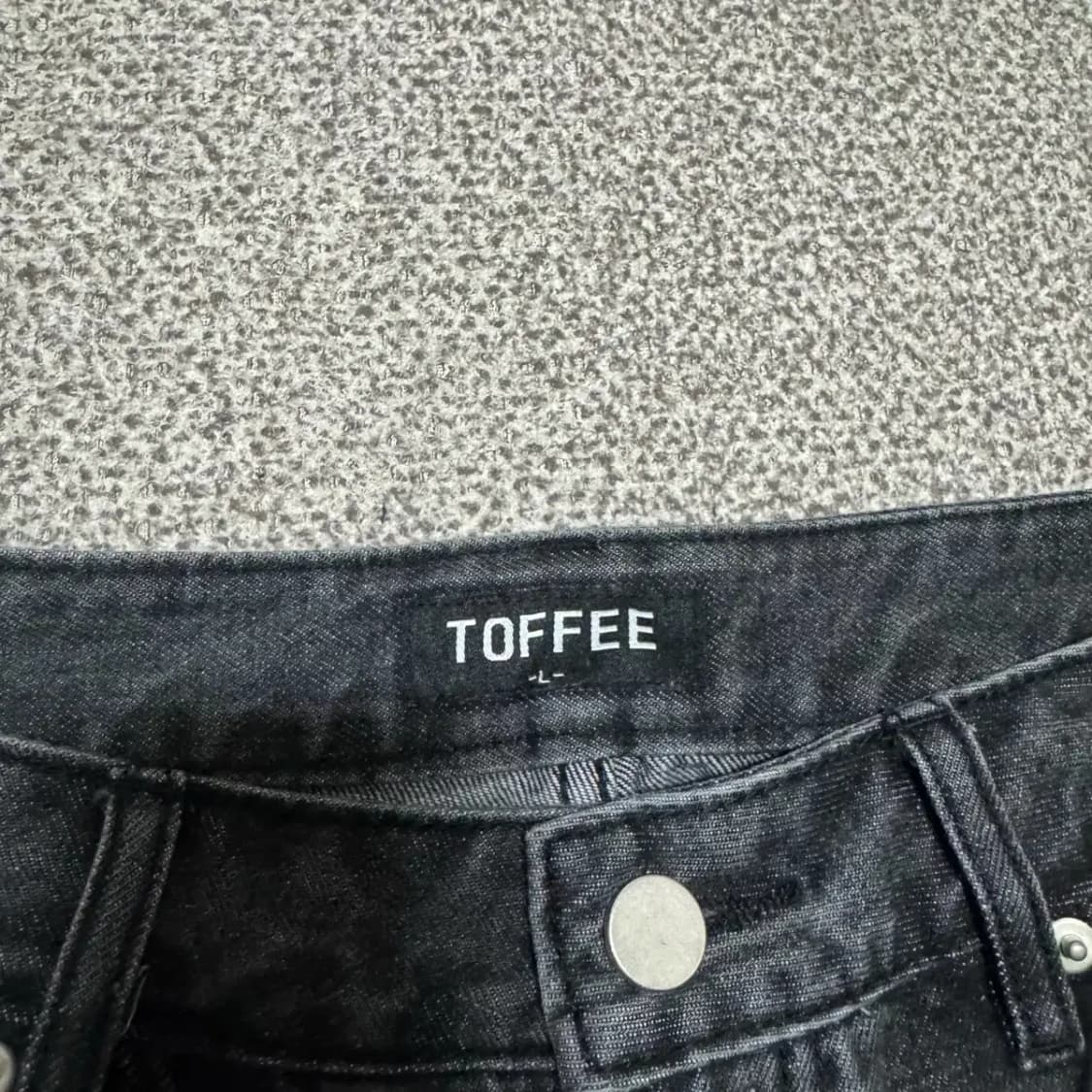 L 토피 데님 흑청바지 상품이미지3