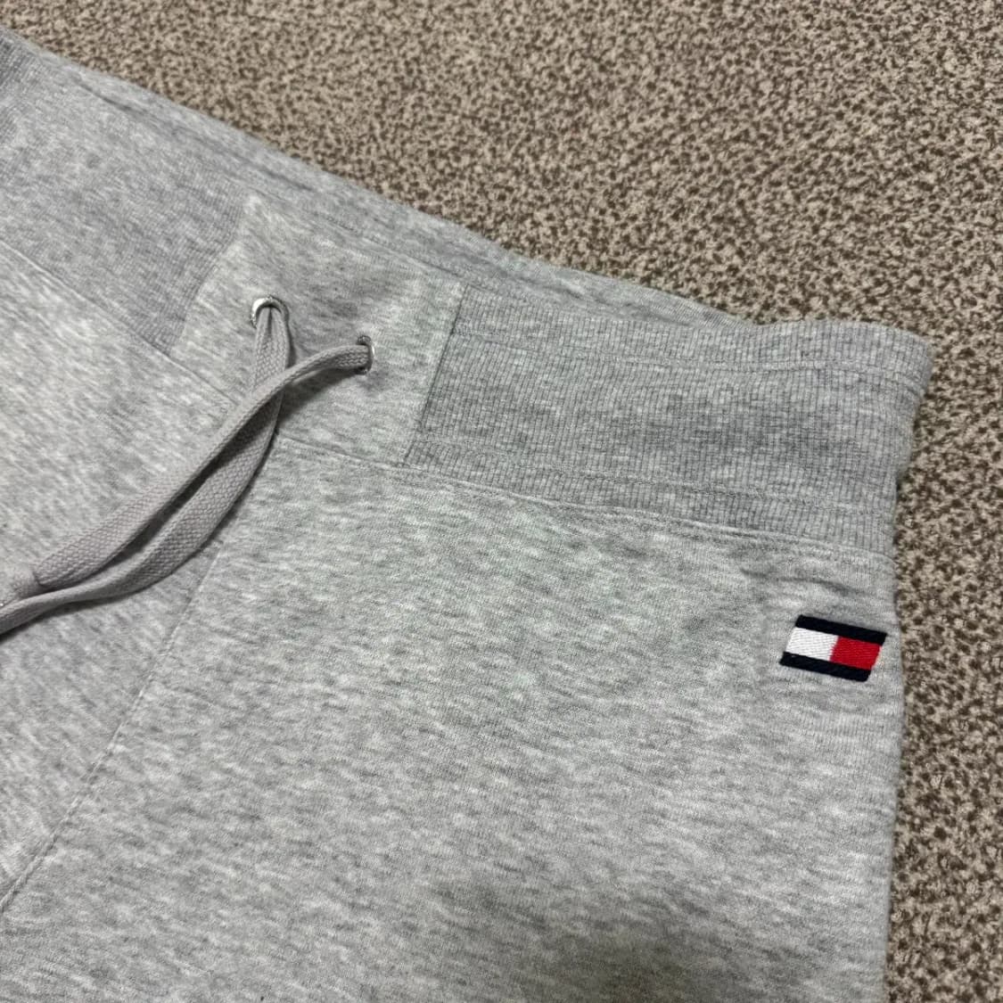 32 타미힐피거 빅로고 트레이닝 팬츠 상품이미지3