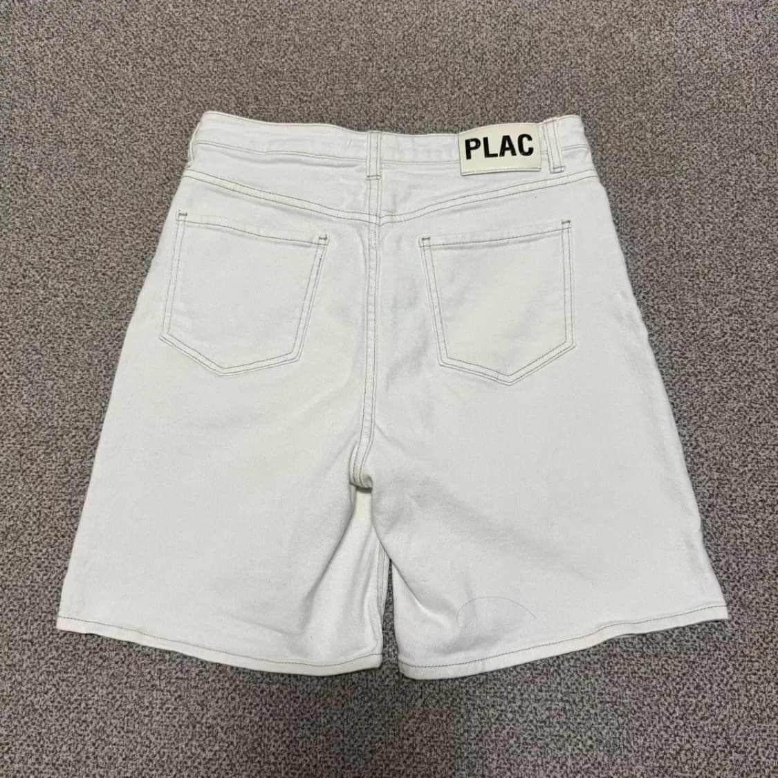 29 PLAC 화이트 데님 반바지 상품이미지1