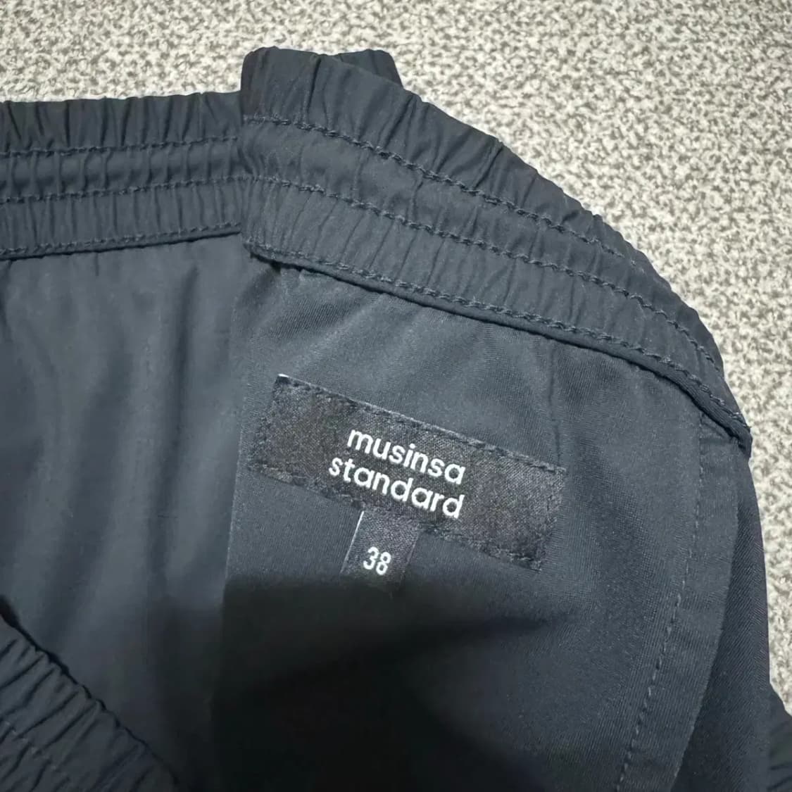38 무신사스탠다드 밴딩 나일론 팬츠 상품이미지4