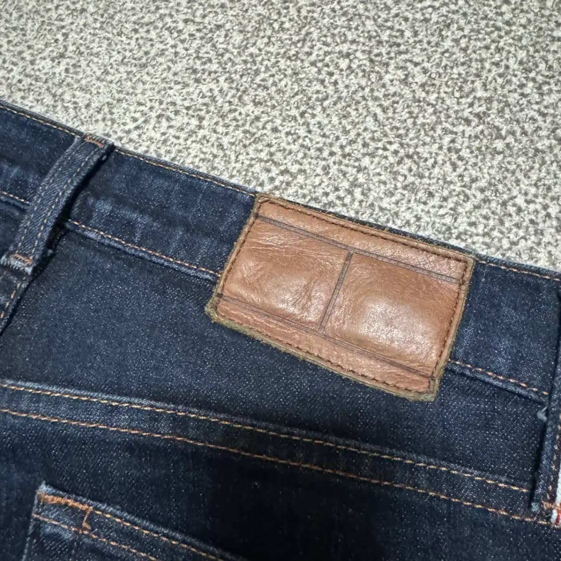 31 타미힐피거 진청바지 상품이미지3