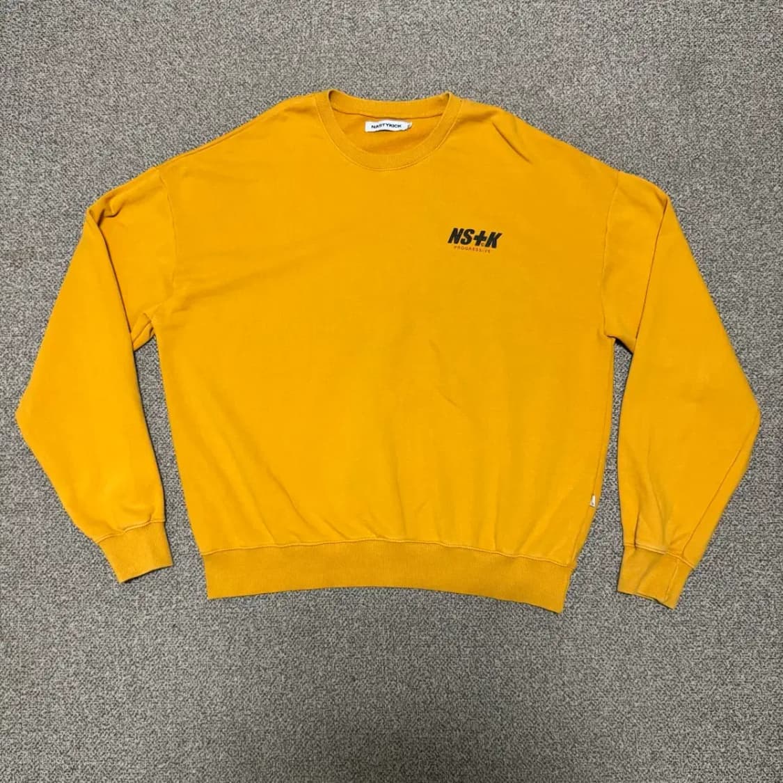 XL 네스티킥 맨투맨 상품이미지1