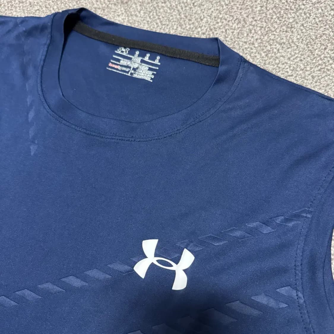2 언더아머 민소매 상품이미지2