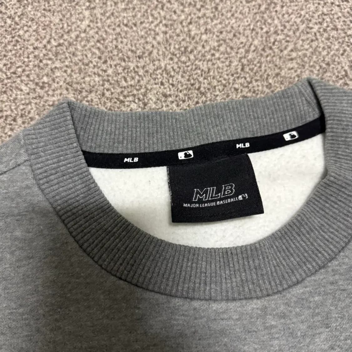 100 엠엘비 양키즈 맨투맨 상품이미지3